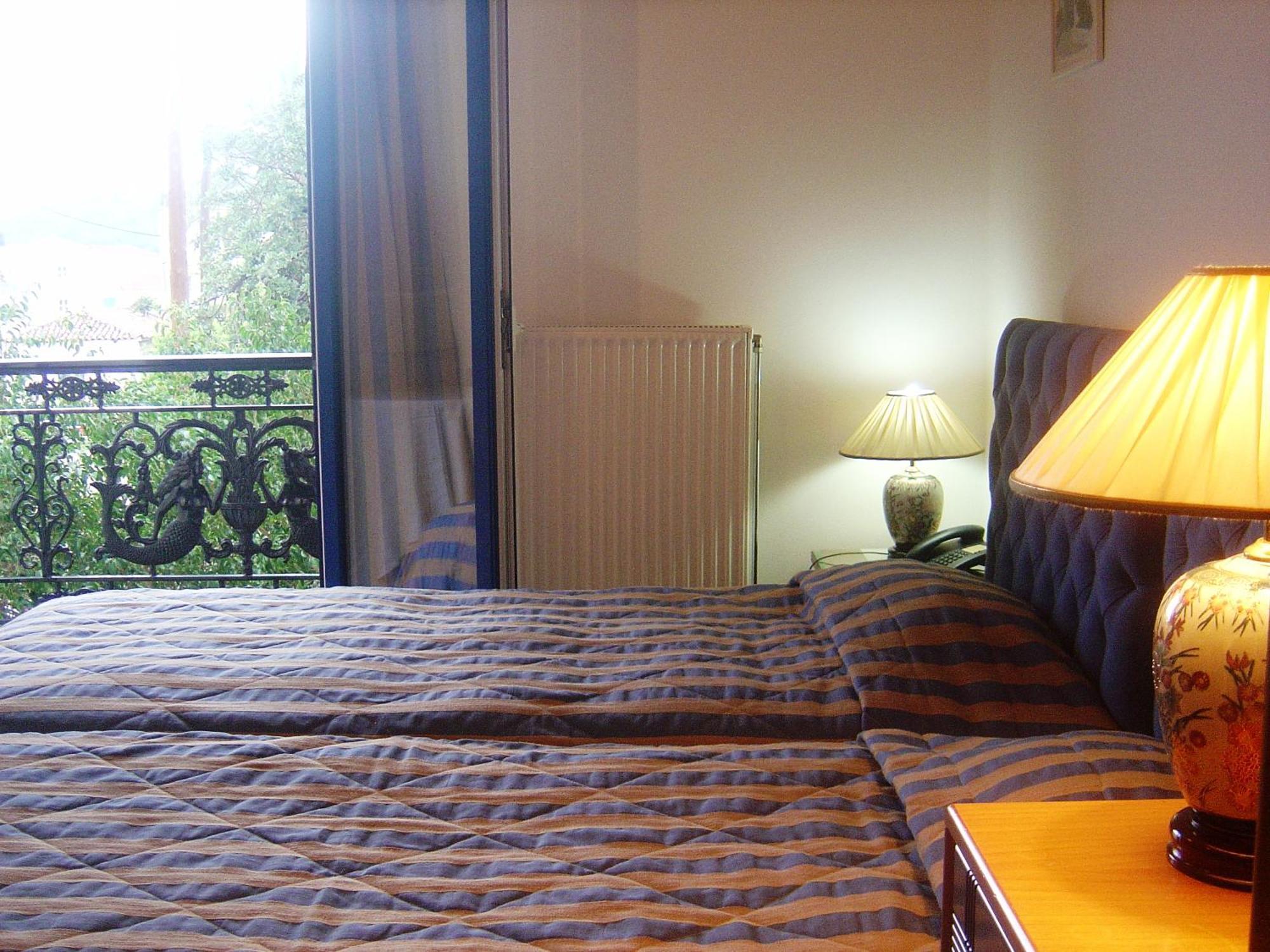 Kalimera Hotel Poros Town Buitenkant foto