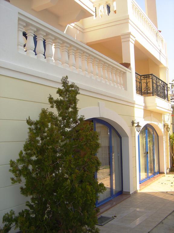 Kalimera Hotel Poros Town Buitenkant foto